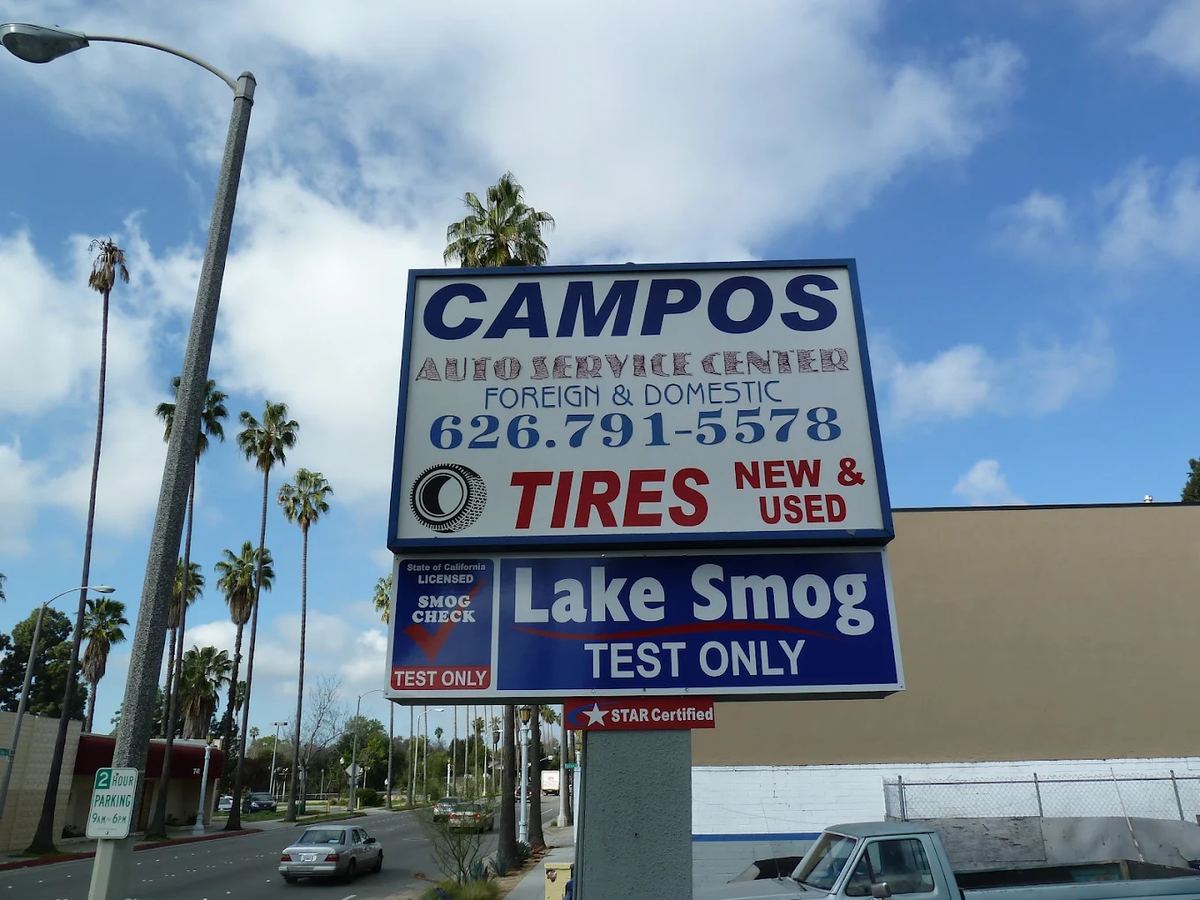 Lake Smog Test Only street sign on East Washington Blvd in Pasadena — State of California licensed smog check, test only, STAR certified